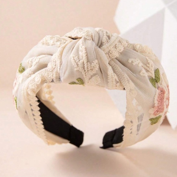 Boho Floral Lace Romantic Headband - Picture 6 of 13